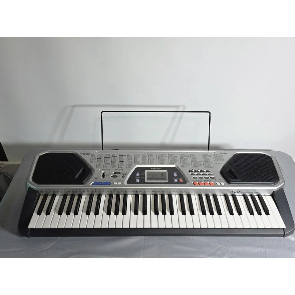 Radio Shack MD-982 61-Key Portable Electronic Keyboard & Power Suppy.
